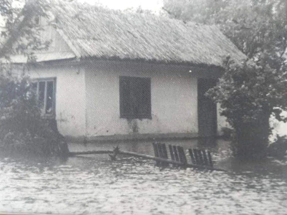 Inundatii Delta 1970 FOTO Viaţa în satul Mila 23