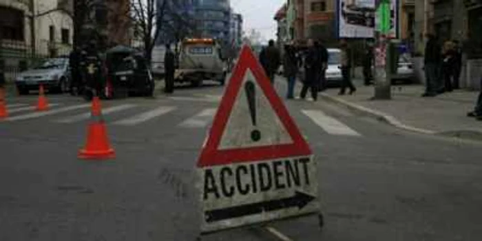 Accidentul s-a produs în apropierea intersecţiei şoselei Hânceşti cu strada Academiei din Capitală