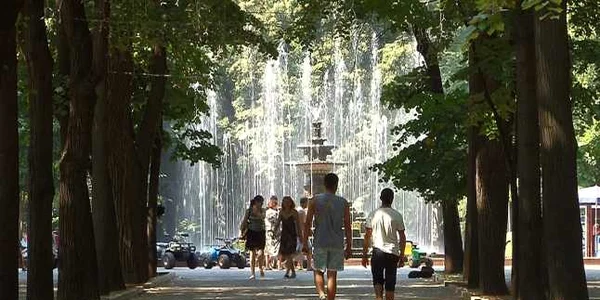 parc Chişinău foto AllMoldova