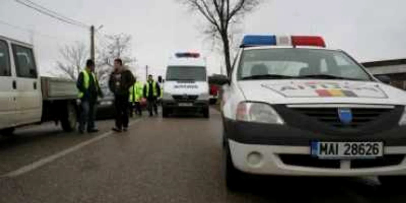 Botoşani:  Copilă de nouă ani accidentată după ce a traversat printr-un loc nesemnalizat