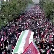 procesiunea funerala a lui ali khamenei foto captura video the guardian png