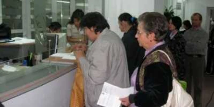Program la casierii modificat de Rusalii