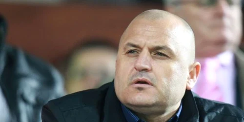 Adrian Mititelu a reuşit să ia licenţa pentru sezonul 2010-2011