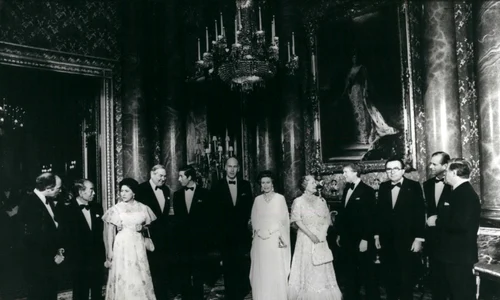 Jimmy Carter, Regina mamă, Regina Elisabeta, Profimedia (2) jpg