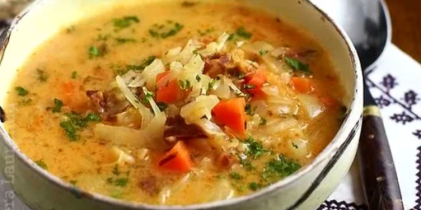 ciorba ardeleneasca de varza