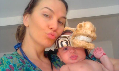 Anna Lesko, sută la sută naturală la primele ore ale dimineţii jpeg