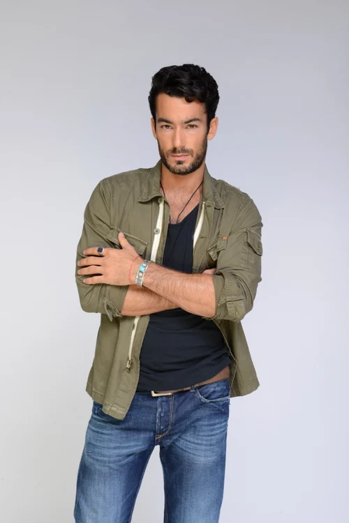 Aaron Diaz