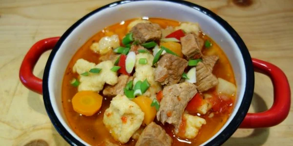 carne de vitel cu galuste foto mircea groza