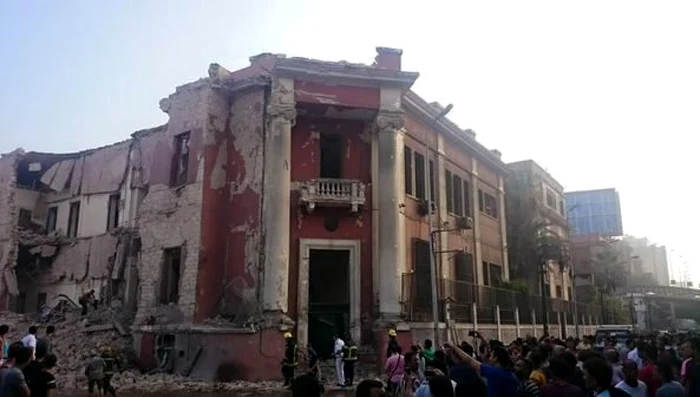 Consulatul Italiei din Cairo, distrus în urma exploziei FOTO Twitter