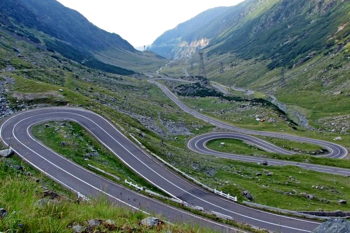 Nici o mașină nu mai circulă de astăzi pe Transfăgarășan