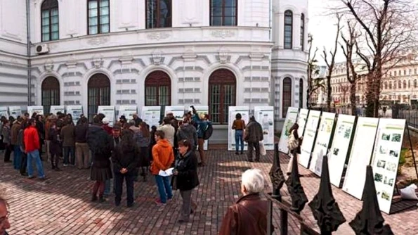 Expoziţia în aer liber „Grădini pierdute din Bucureşti” se prelungeşte până pe 30 septembrie jpeg