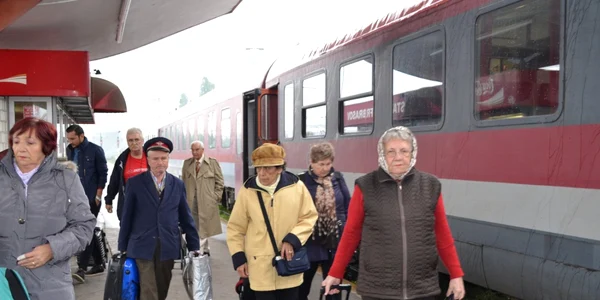 Nea Ilie Oprea nu se poate despărţi de trenuri