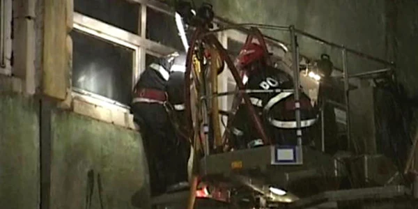 Pompierii au intervenit, dar femeia nu a mai putut fi salvată