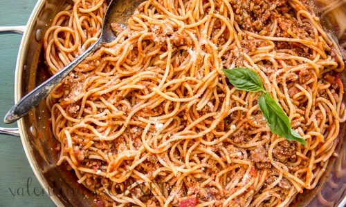 Spaghete cu carne de porc jpeg