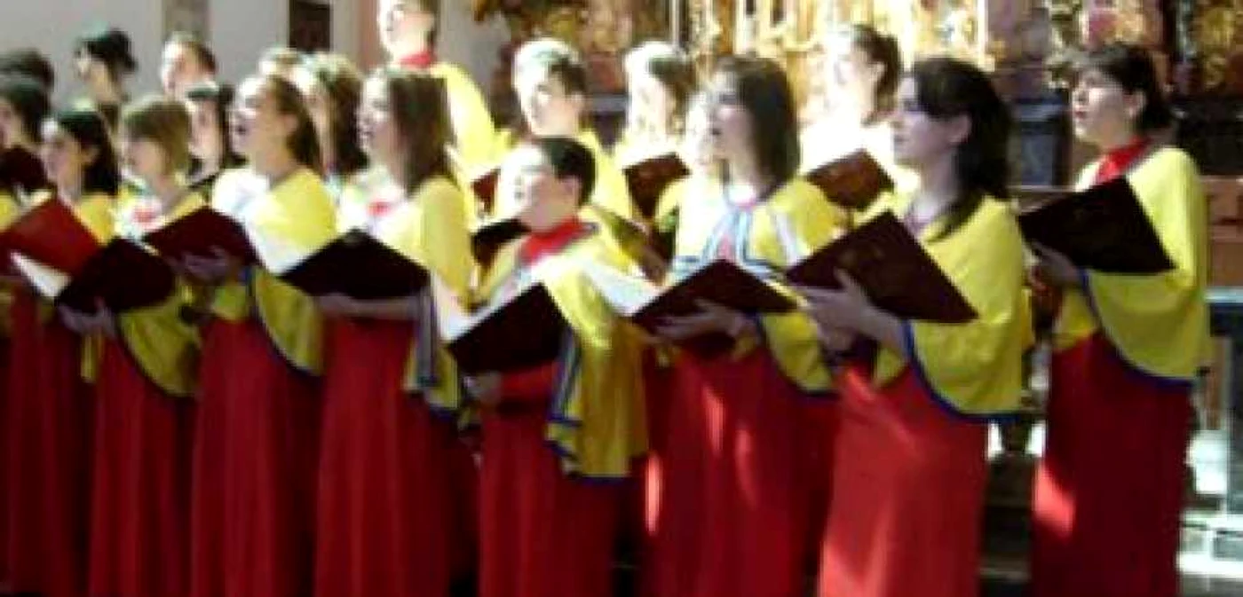 Hunedoara: Copiii hunedoreni au fost primiţi de Papa Benedict (VIDEO)