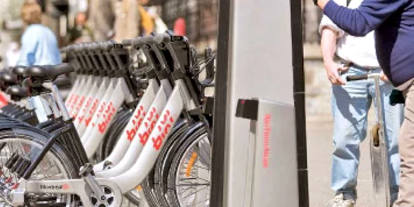 VIDEO Bicicleta-taxi, noul transport ecologic