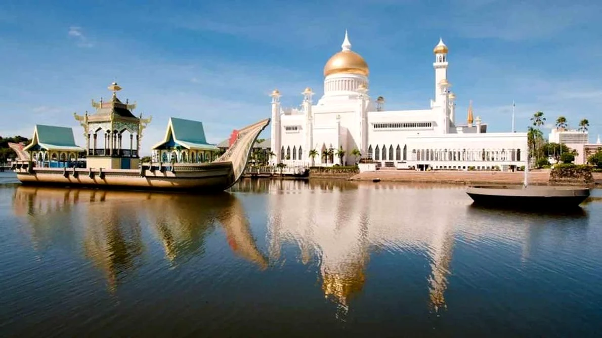Brunei, o ţară cum alta nu i jpeg