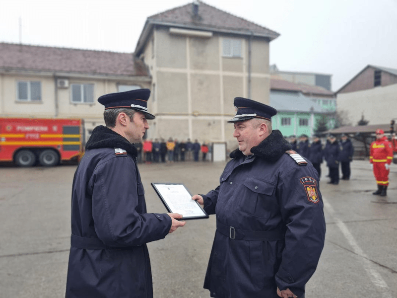 Pompierul de Onoare al Anului din România. Să tot ai vecini cum e Ciprian Manoliu din Neamț! 