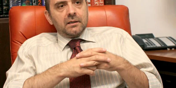 Fizicianul care vânează manageri de top