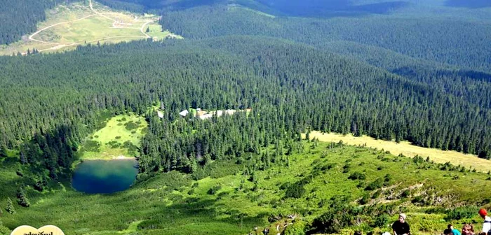 Iezerul Şureanu sau splendoarea din Munţii Carpaţi FOTO Florian Rareş Tileagă