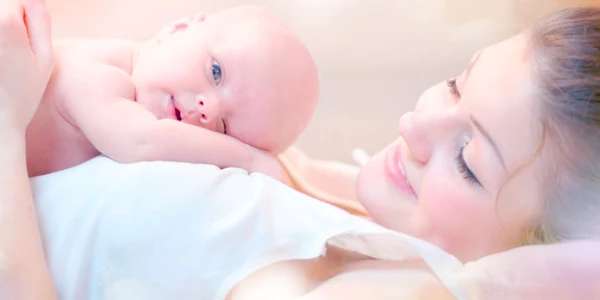 Indemnizatie mama- bebelus FOTO 123RF