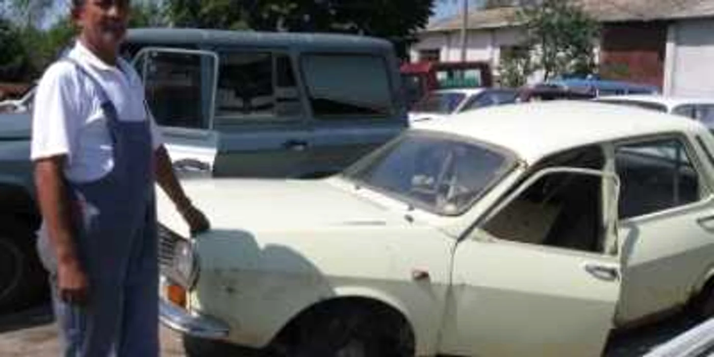 Târgu-Jiu: Gorjenii, prea săraci să renunţe la maşinile vechi