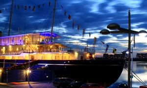 Yachtul Britannia jpg