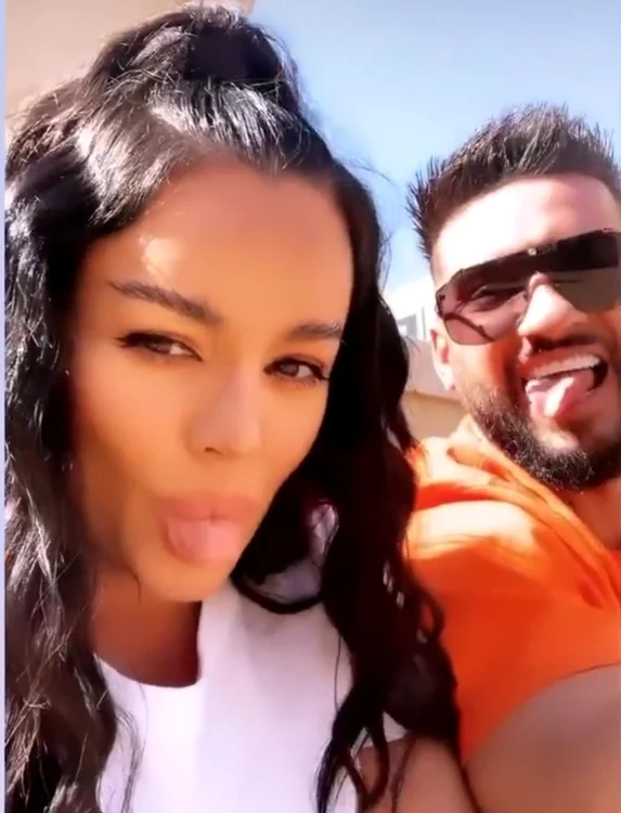 Dorian Popa și Claudia Iosif se relaxează în Dubai