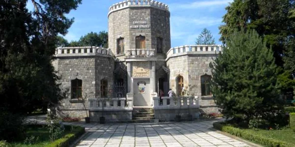 castelul hasdeu campina foto dana mihai