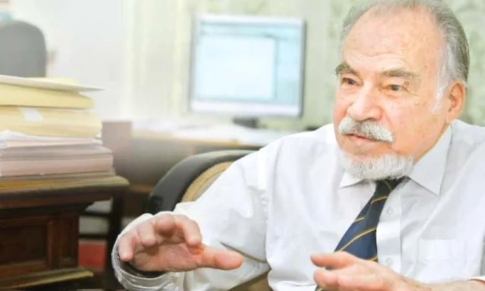 Dan Berindei: „Datorez viaţa ambiţiei de a studia doi ani de liceu într unul“ jpeg