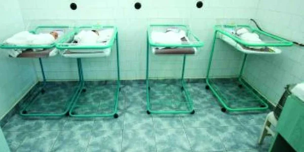 Craiova:Gravidele din Bănie, condamnate la cezariană