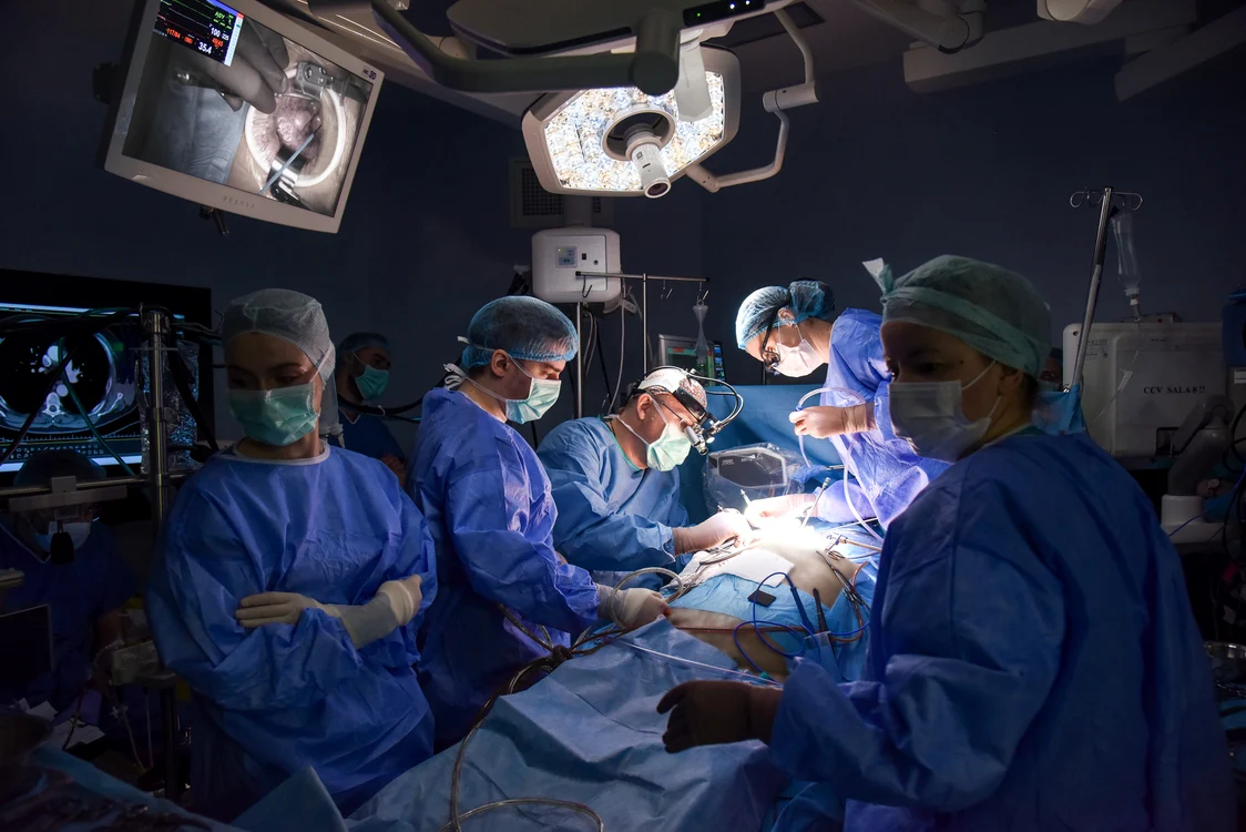 Dr. Victor Costache, șeful Secției de Chirurgie cardiovasculară de la Spitalul SANDOR. FOTO: Sanador