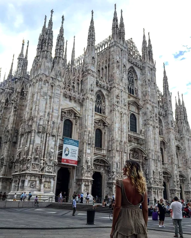 Crina Abrudan Milano Italia (7) jpeg