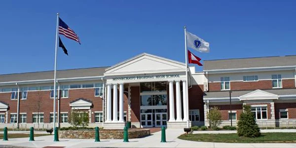 Liceul Minnechaug Regional jpg