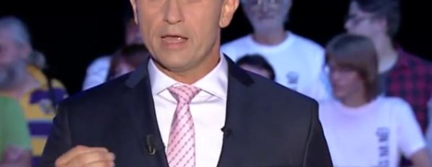 Miliardarul Jaromir Soukup moderând o emisiune la propriul post de televiziune Captură Barrandow TV