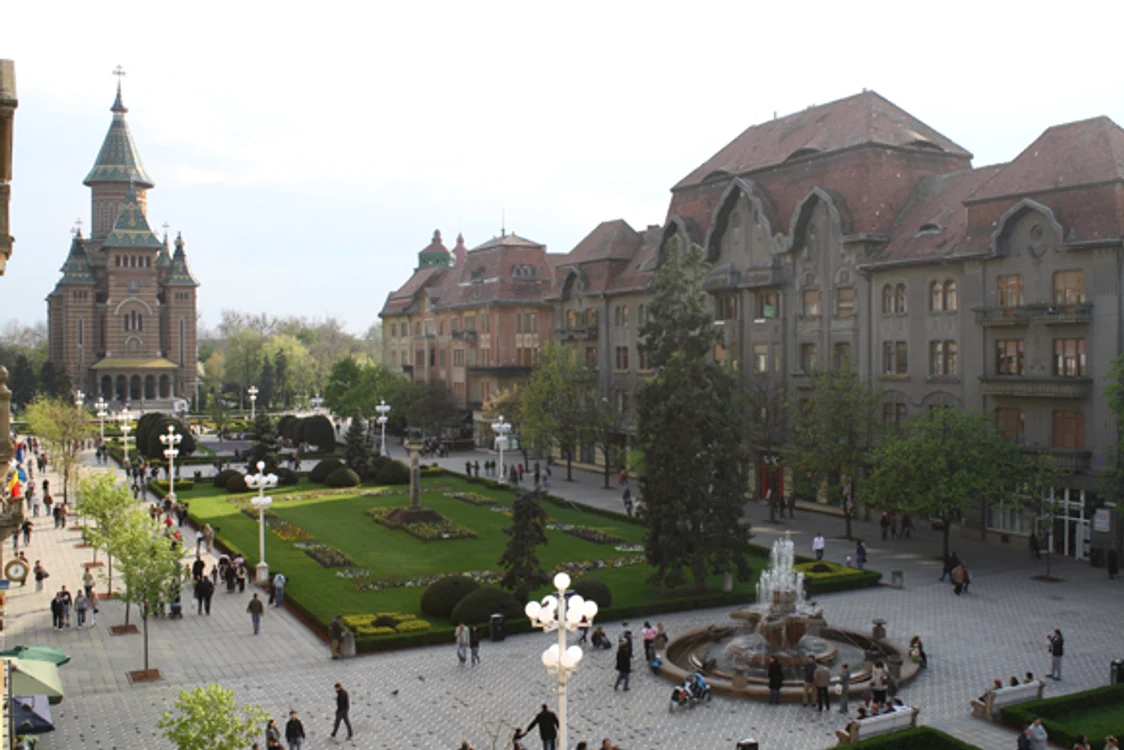 
    Prognoza meteo pentru următoarele două zile anunță că vremea va fi instabilă din punct de vedere termicfoto: Click!  