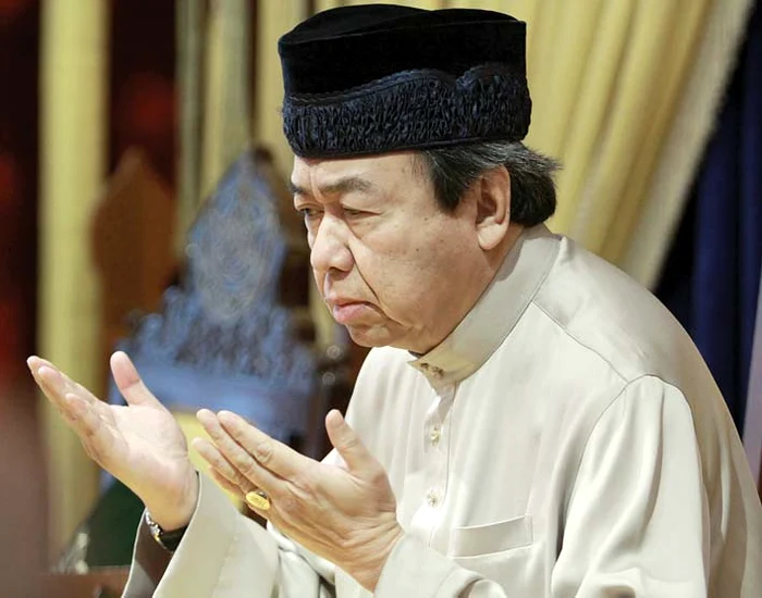 Sharafuddin Idris Shah