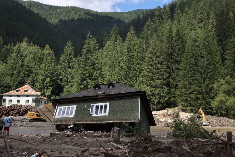 Familia care primit cea mai mare despăgubire plătită până acum pentru o locuință distrusă de inundații. Casa le-a fost complet demolată în urma viiturilor