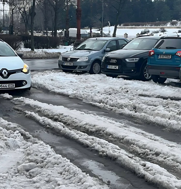 Circulația pe străzile secundare din Sectorul 1 se desfășoară cu dificultate. FOTO: Arhivă 