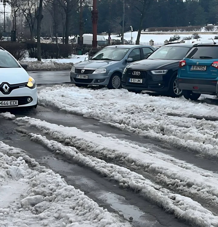 Circulația pe străzile secundare din Sectorul 1 se desfășoară cu dificultate. FOTO: Arhivă 