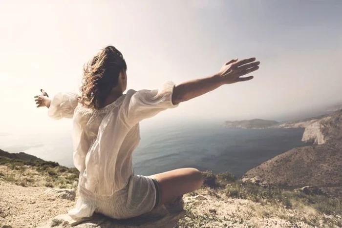 1 aer curat jpg jpeg