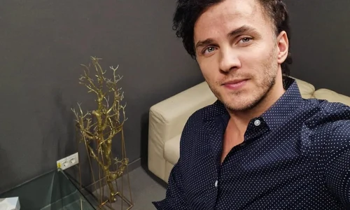  De obicei, pe un concert de 45 de minute, Mihai Trăistariu încasează 1500 de euro