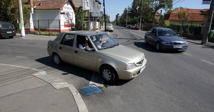 În opinia şoferilor clujeni, intersecţia străzilor Octavian Goga şi Ţebei este una dintre cele mai periculoase.