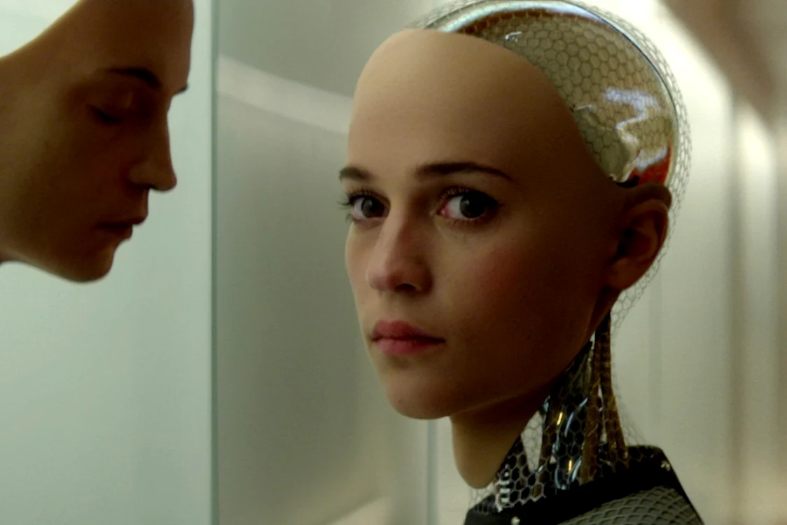 Conştiinţa de sine nu mai este de acum
apanajul doar al creierului uman (Alicia Vikander)