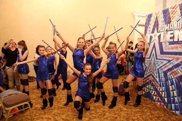 Cei 16 membri ai trupei „Angels Dance“ vor să cucerească publicul românesc FOTO: Dumitru Goncear