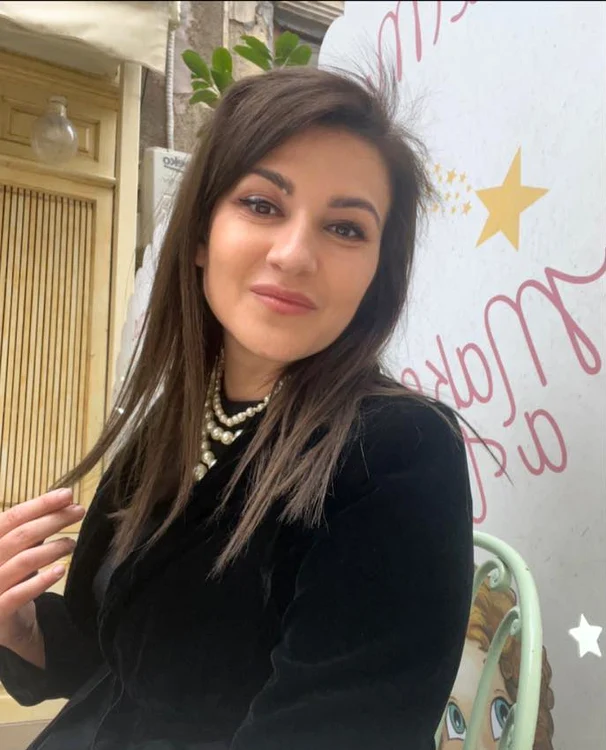 Alina Breaz are 43 de ani FOTO arhivă personală 