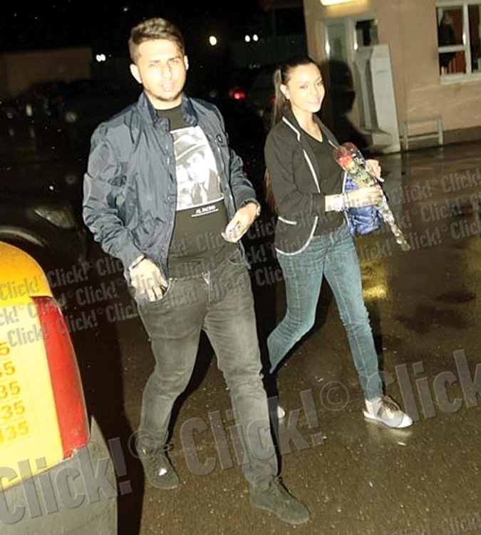 Franco şi Carmen au luat masa în oraş, sub atenta supraveghere a lui Rustem Petrişor (Fotografii: Mihai Ionescu)