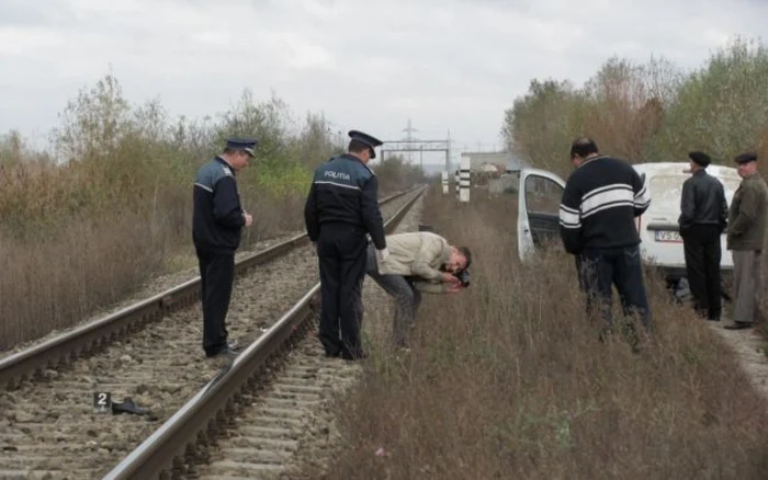 Anchetatorii susţin varianta sinuciderii, însă trebuie să stabilească motivele pentru care bărbatul a recurs la acest gest