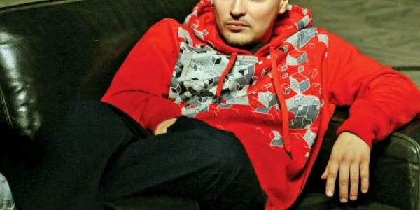Puya, interpret