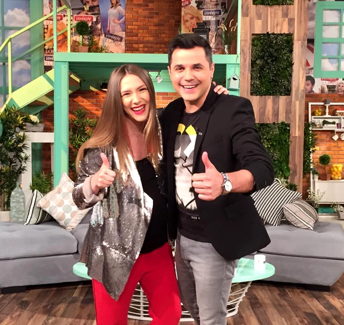 Adela l-a lăsat singur pe Cove la cârma emisiunii &quot;Vorbește lumea&quot;